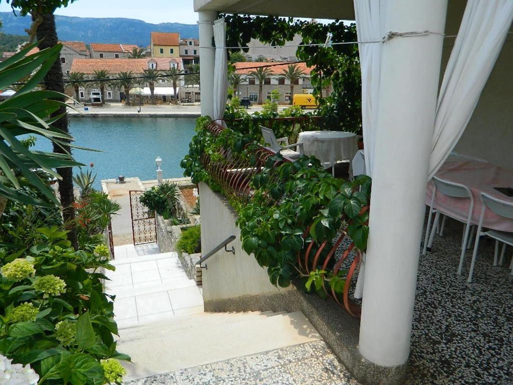 Apartments And Rooms Darinka Врбоска Екстериор снимка