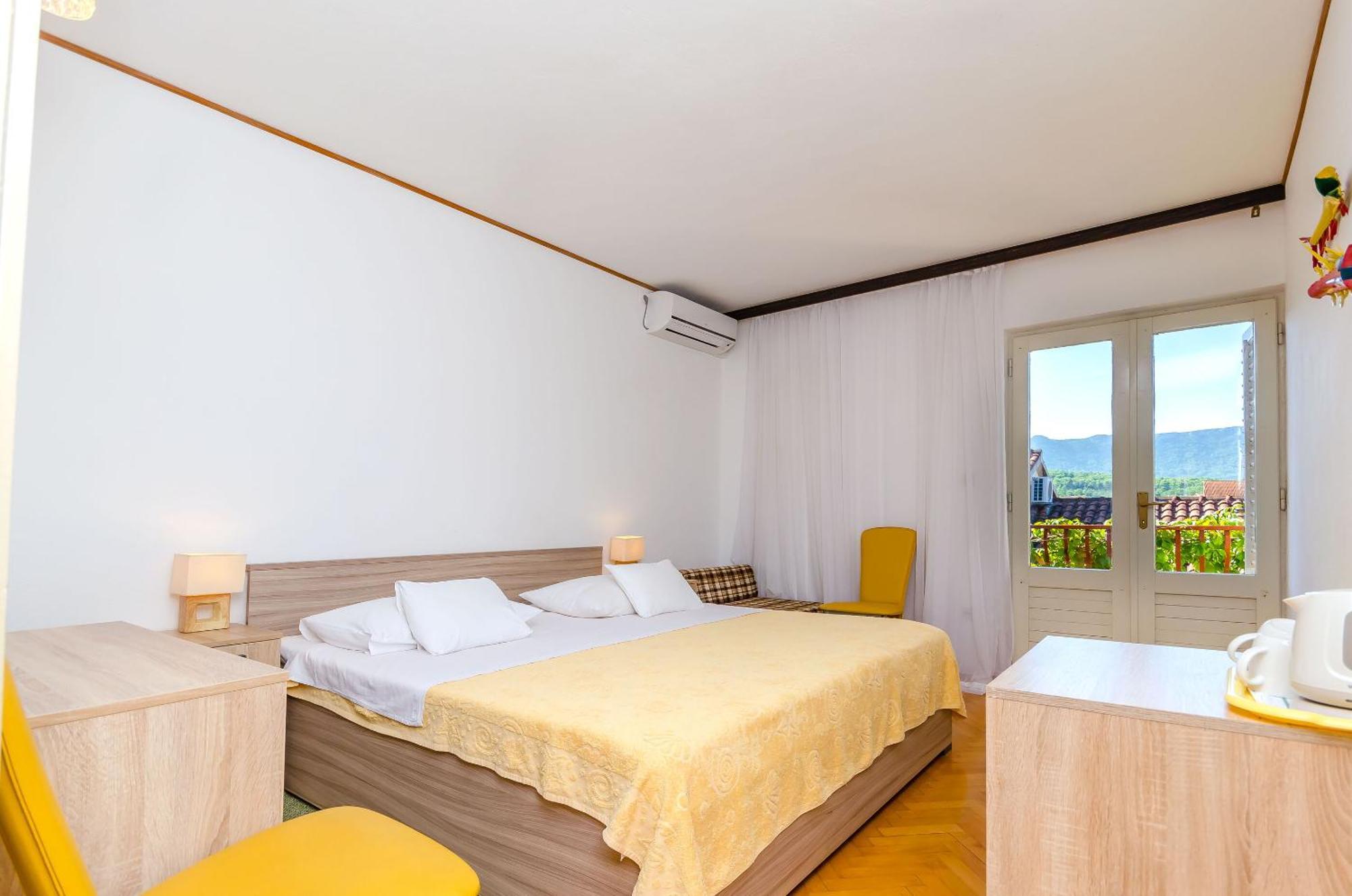 Apartments And Rooms Darinka Врбоска Екстериор снимка
