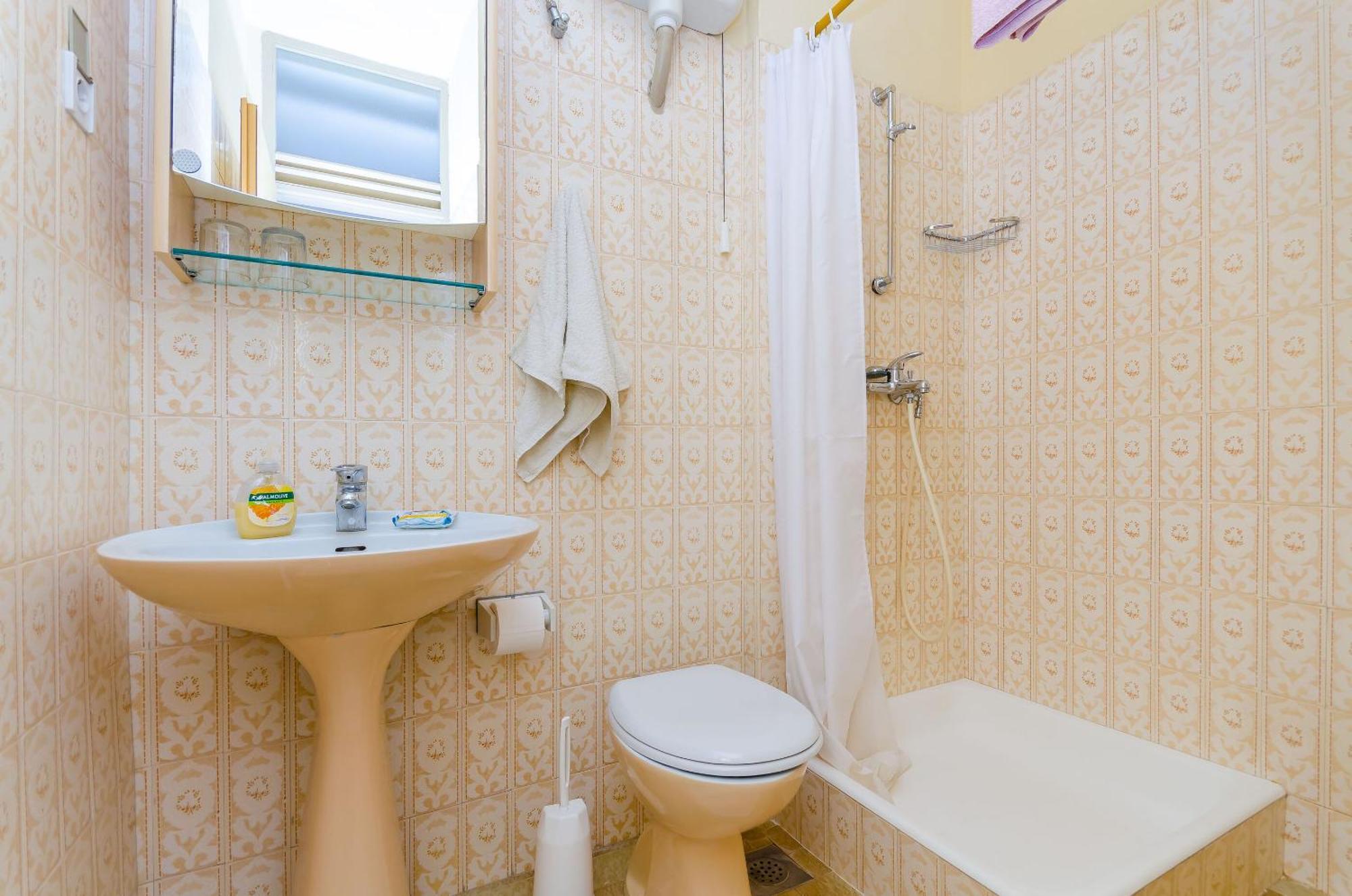 Apartments And Rooms Darinka Врбоска Екстериор снимка