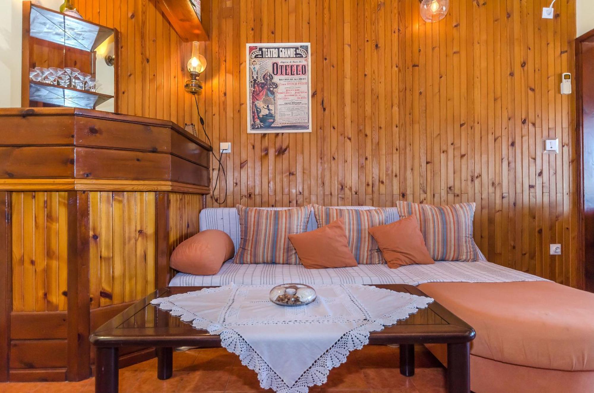 Apartments And Rooms Darinka Врбоска Екстериор снимка
