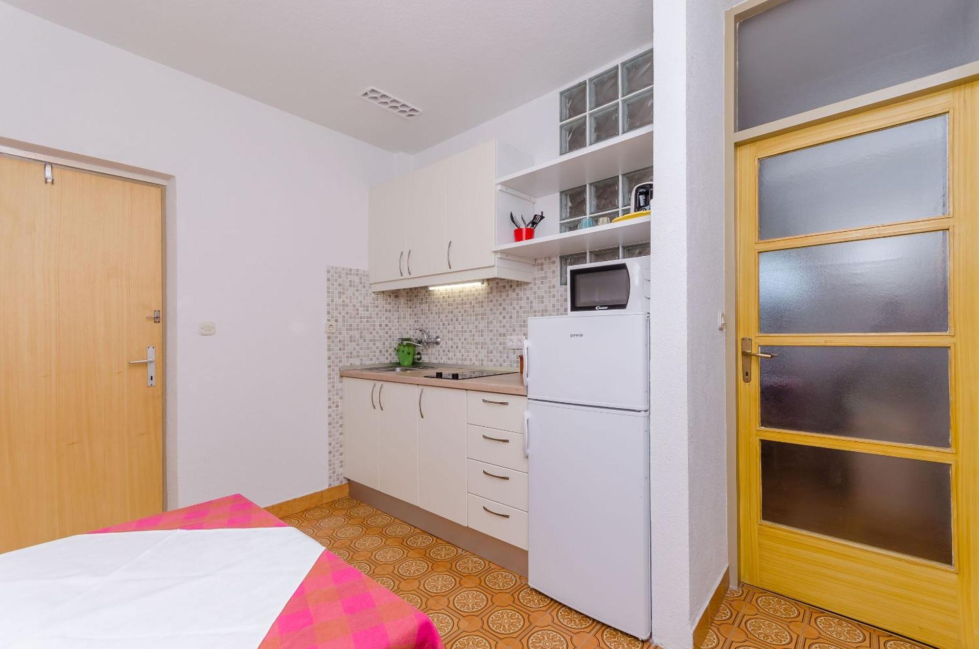 Apartments And Rooms Darinka Врбоска Екстериор снимка