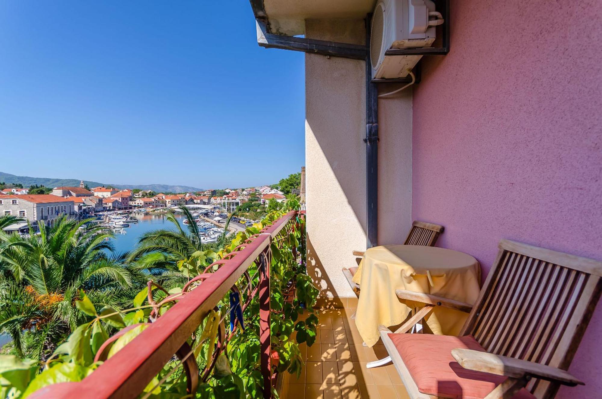 Apartments And Rooms Darinka Врбоска Екстериор снимка